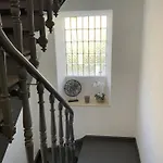 Bright Single Room In Guest House